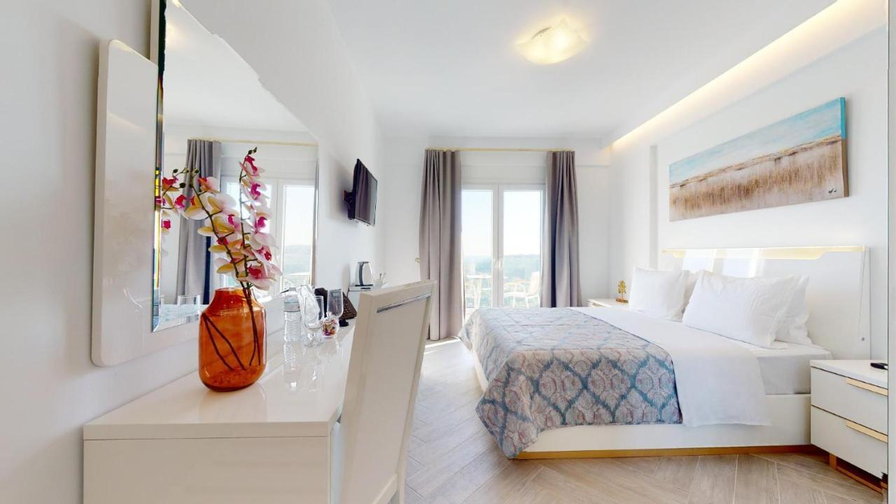 Hotel Golden Lion Parga Exterior foto