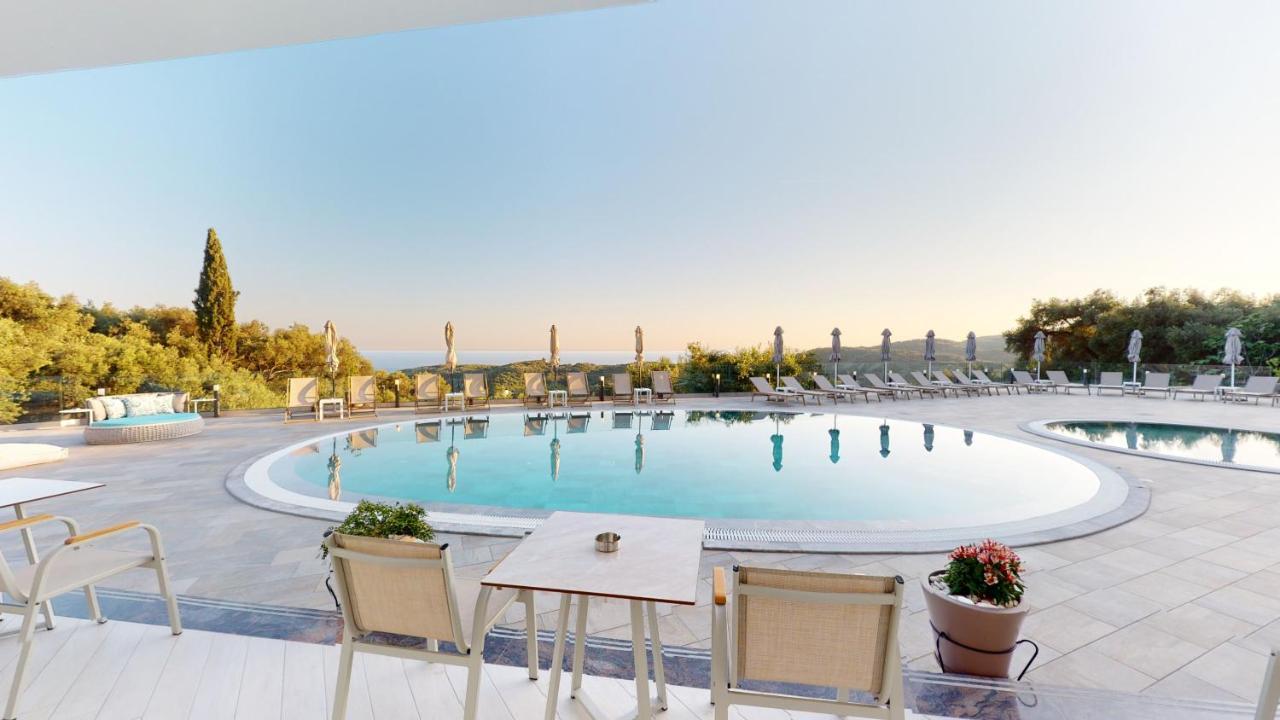 Hotel Golden Lion Parga Exterior foto