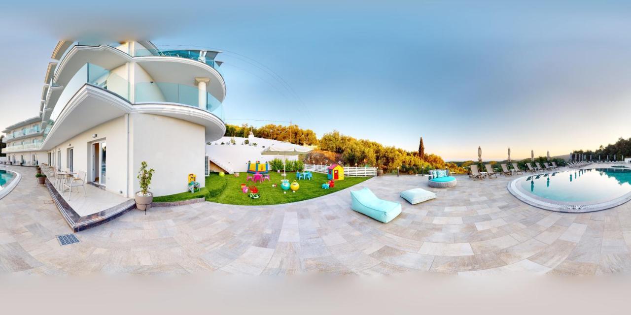 Hotel Golden Lion Parga Exterior foto